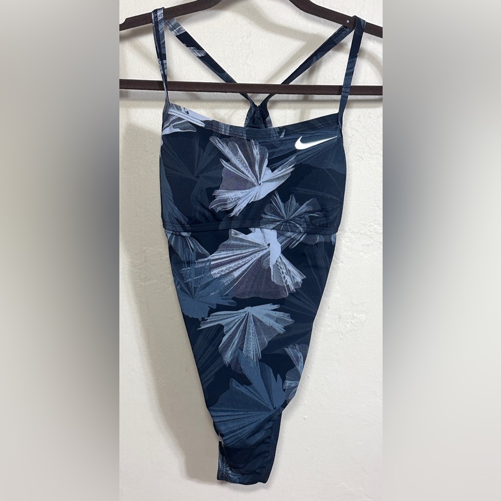 Nike NWT Dark Blue Leaf Pattern Swimsuit